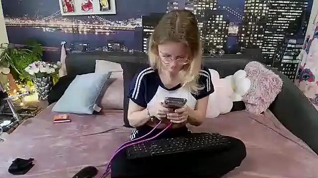 Try the thrill of flirt babes with our cam hosts, featuring unclothed wildness while getting naked and playing with their favored sex toys.