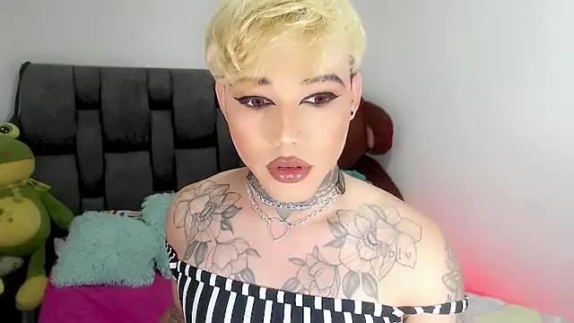 Try the thrill of flirt babes with our cam hosts, featuring unclothed wildness while getting naked and playing with their favored sex toys.