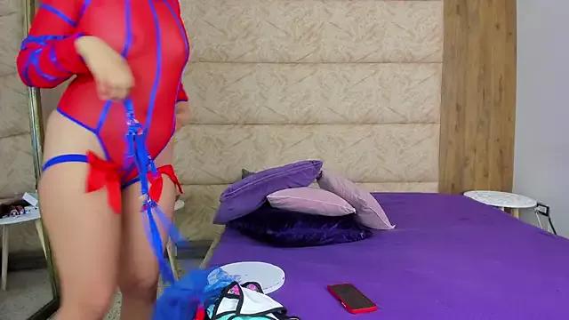 LizzyOlsen from StripChat is Freechat