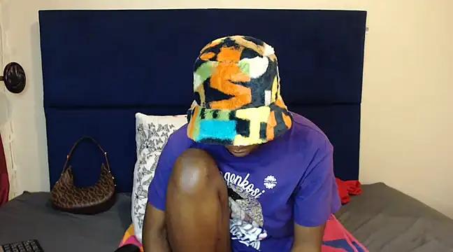 Lola-Sparkles from StripChat is Freechat