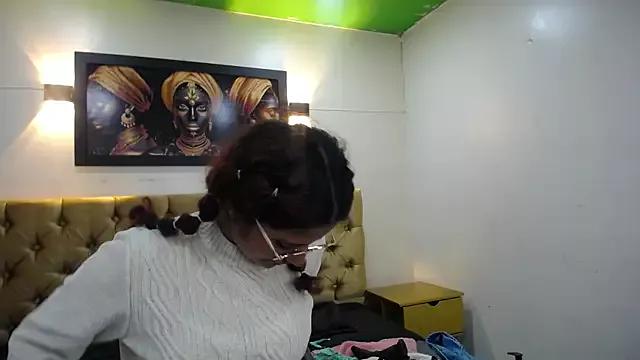 Lola_Vecassalt from StripChat is Freechat