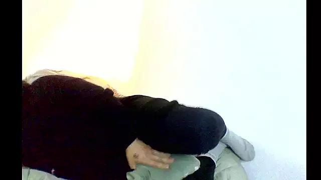 lolalove37 from StripChat is Freechat