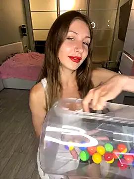 LolaVexx from StripChat is Freechat