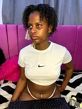 LOLAx01 from StripChat is Freechat
