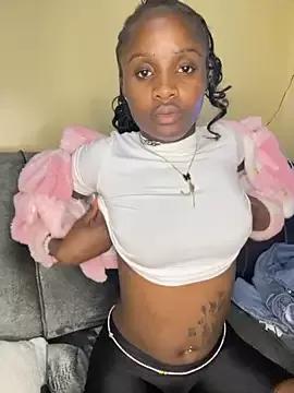 Lolo_Queenn from StripChat is Freechat
