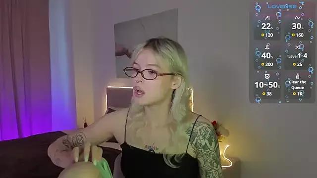 Try the thrill of flirt babes with our cam hosts, featuring unclothed wildness while getting naked and playing with their favored sex toys.