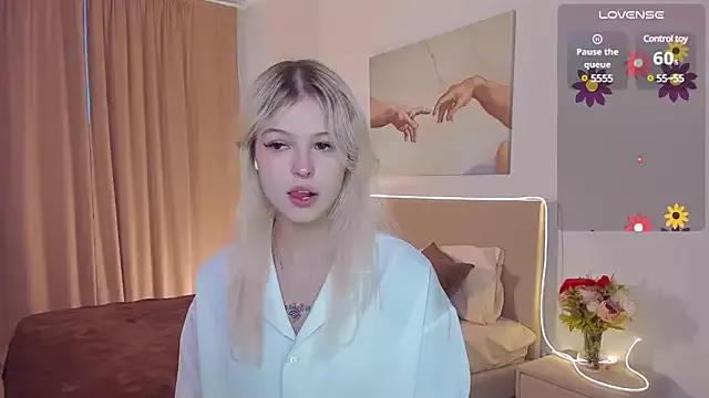 Try the thrill of flirt babes with our cam hosts, featuring unclothed wildness while getting naked and playing with their favored sex toys.