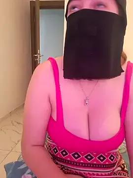 Louna-lina from StripChat is Freechat