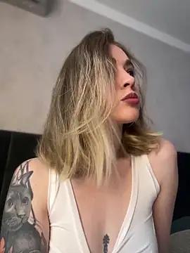 LoveGameSexx from StripChat is Freechat