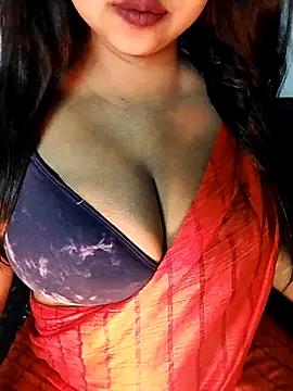 loveli_diya from StripChat is Freechat