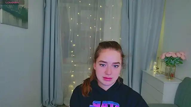 LovelyJessie from StripChat is Freechat