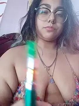 Lovelyrainn from StripChat is Freechat