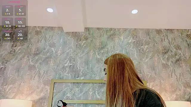 LuciaLake from StripChat is Freechat