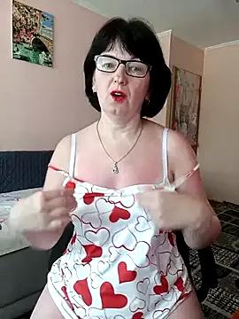 lucky_Alina from StripChat is Freechat