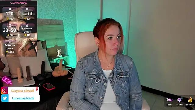 LucyanaSilva from StripChat is Freechat