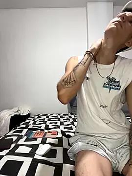 Luke_and_Leia from StripChat is Freechat