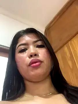 Luna_20x from StripChat is Freechat