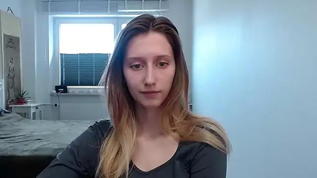 LUNA_delight from StripChat is Freechat