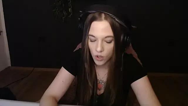 Luna_Lynn from StripChat is Freechat