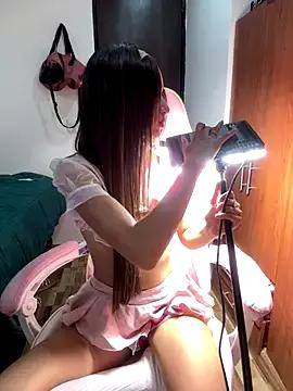 lunaa_kiss19 from StripChat is Freechat