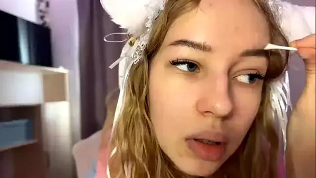 Try the thrill of flirt babes with our cam hosts, featuring unclothed wildness while getting naked and playing with their favored sex toys.