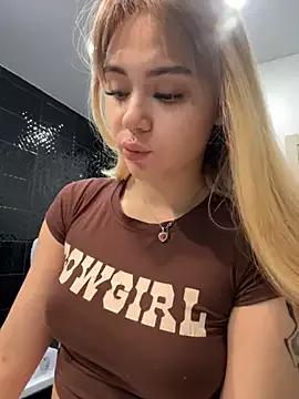 Try the thrill of flirt babes with our cam hosts, featuring unclothed wildness while getting naked and playing with their favored sex toys.