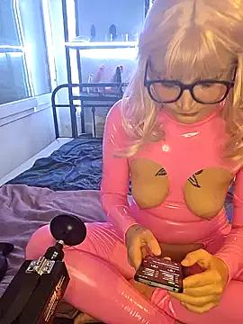 Try the thrill of flirt babes with our cam hosts, featuring unclothed wildness while getting naked and playing with their favored sex toys.