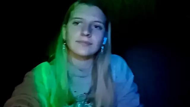 LynteriLain from StripChat is Freechat