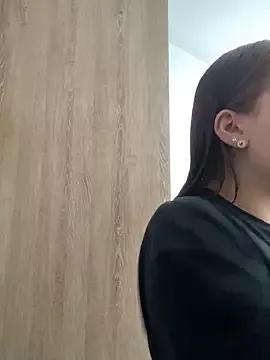MacarenaRosse from StripChat is Freechat