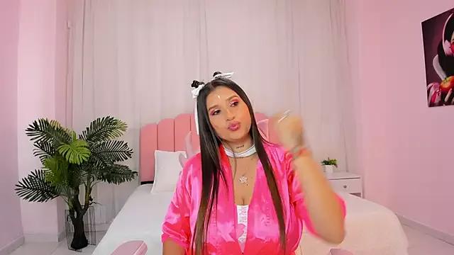 Maddy__bigboobs from StripChat is Freechat
