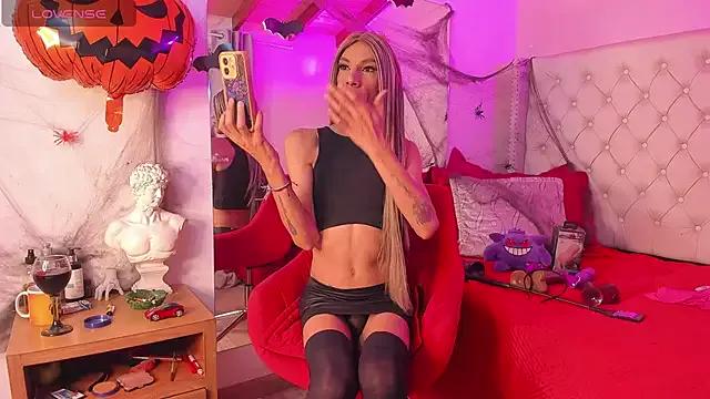 Maddy_BigCock from StripChat is Freechat