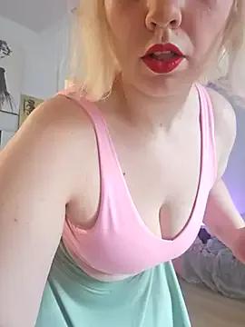 MadelynDaisyMoanroe from StripChat is Freechat