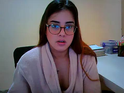 maliamiller from StripChat is Freechat