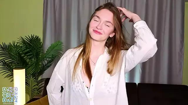 MarianFares from StripChat is Freechat