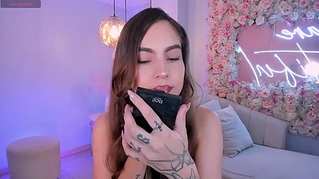 Try the thrill of flirt babes with our cam hosts, featuring unclothed wildness while getting naked and playing with their favored sex toys.