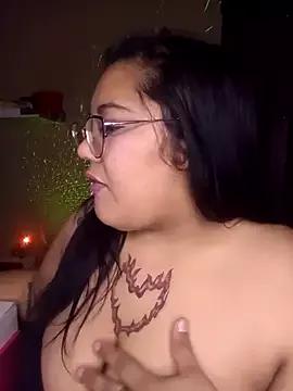 Marilynnxxx from StripChat is Freechat