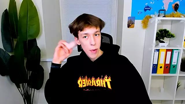 MarkBranston from StripChat is Freechat