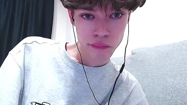 markspaws from StripChat is Freechat