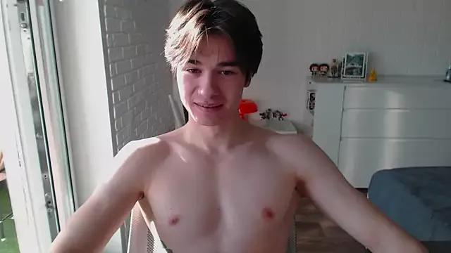 MarkusDean from StripChat is Freechat