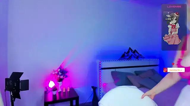 Try the thrill of flirt babes with our cam hosts, featuring unclothed wildness while getting naked and playing with their favored sex toys.