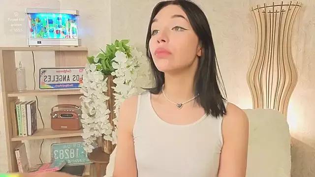 MarryWebbb from StripChat is Freechat