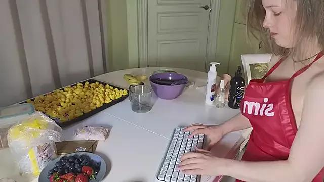 mary_ton from StripChat is Freechat