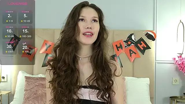 MaryNixon_ from StripChat is Freechat