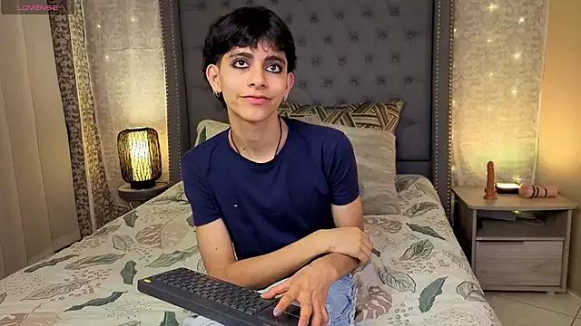 Matty_Sparkk from StripChat is Freechat