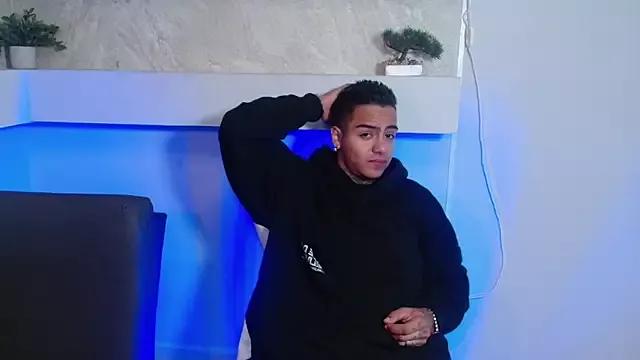 MaxSteel98 from StripChat is Freechat