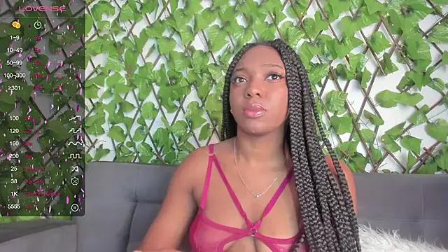 MayaaCardenas from StripChat is Freechat