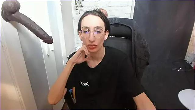 Try the thrill of flirt babes with our cam hosts, featuring unclothed wildness while getting naked and playing with their favored sex toys.