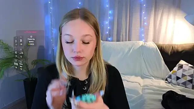 Try the thrill of flirt babes with our cam hosts, featuring unclothed wildness while getting naked and playing with their favored sex toys.