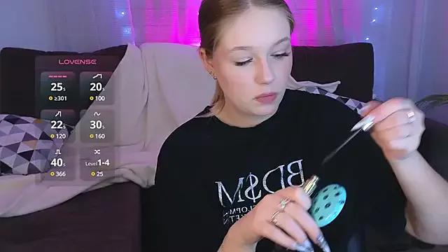 Try the thrill of flirt babes with our cam hosts, featuring unclothed wildness while getting naked and playing with their favored sex toys.