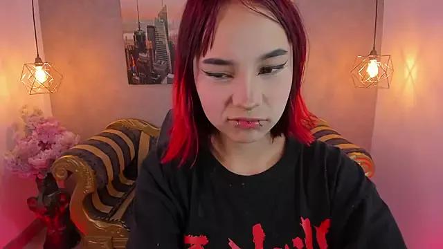 Megane_whitte from StripChat is Freechat